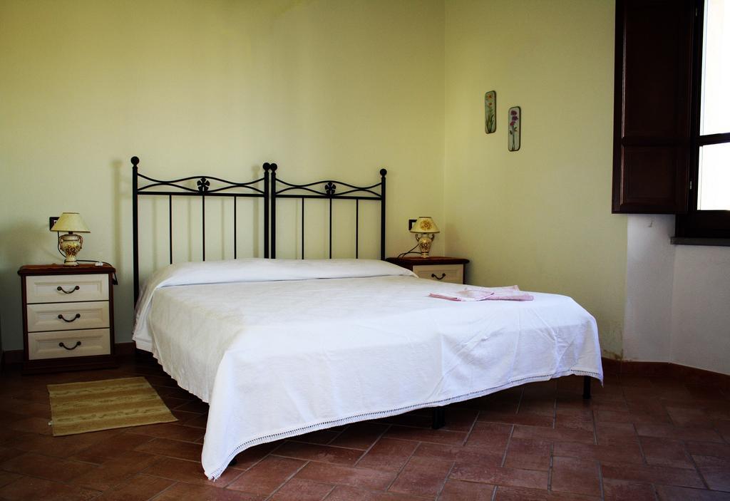 B&B Sa Prama Galtellì エクステリア 写真